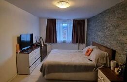 Apartament 3 camere, 100 mp, decomandat, balcon, zona Cetate