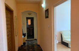 Apartament 3 camere, 80 mp, decomandat, zona Blaj