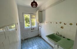 Apartament 3 camere, 50 mp, balcon, zona Ultracentrala