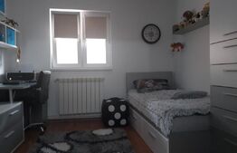 Apartament 2 camere, decomandat, zona Cetate