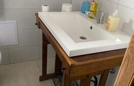 Casa de vacanta 3 camere baie 10 ha teren