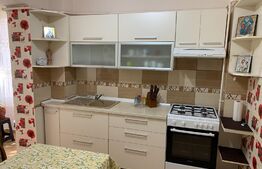 Apartament 4 camere, 101 mp, balcon, zona Cetate