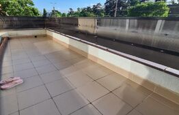 Apartament 4 camere, 100 mp, decomandat, zona centrala