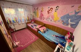 Apartament 3 camere , 67mp, balcon, zona Cetate