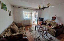 Apartament 2 camere, 53 mp, balcon, zona Cetate