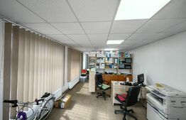 Spațiu comercial/birouri + apartament 2 camere, Sebeș