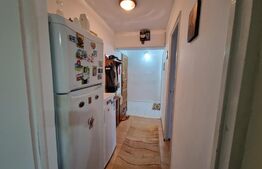 Apartament 3 camere, 57 mp, balcon, zona Cetate