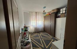 Apartament 3 camere, 75mp, balcon, zona Cetate