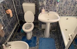 Apartament 3 camere, 80 mp, balcon, zona Cetate