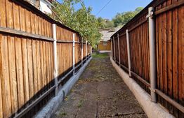 Casă 3 camere, 240 mp, Abrud - Munții Apuseni