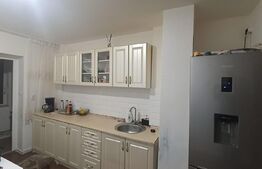 Apartament cu 3 camere, 60 mp, balcon,  zona Cetate