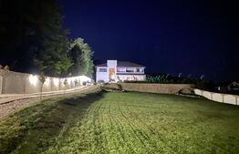 Casă cu 6 camere, 3000 mp teren, zona Teleac - Ciugud