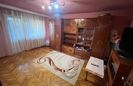 Apartament 3 camere , 67 mp, balcon, zona Cetate