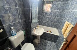 Apartament 3 camere , 67 mp, balcon, zona Cetate