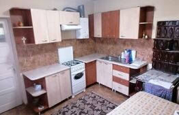 Casa 5 camere bucatarie baie in loc. Cut