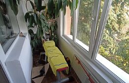 Apartament 2 camere, zona cetate, etaj intermediar.