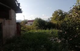 Casa 85 mp 3 camere baie 1000 mp teren in Sard