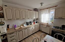 Apartament 3 camere, 65 mp, balcon, zona Cetate