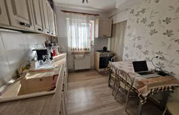 Apartament 3 camere, 65 mp, balcon, zona Cetate