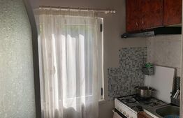 Apartament 2 camere, 48 mp, decomandat, zona Cetate-Mercur