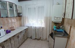 Apartament cu 2 camere, 52 mp, balcon, zona Cetate