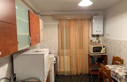 Apartament 4 camere, 80 mp, balcon, Aiud