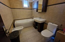 Apartament 3 camere, decomandat, 81mp, zona Centru