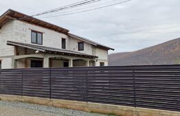 Casă individuală, 192 mp utili, 450 mp teren, zona Șard