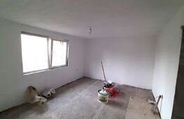 Casa semifinisata 3 camere, pivnita, teren 1198 mp, Paclisa