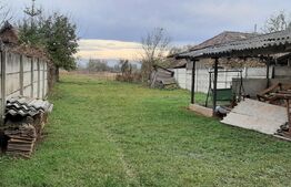 Casa semifinisata 3 camere, pivnita, teren 1198 mp, Paclisa