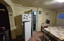 Casa cu 4 camere, 2 anexe, 831 mp teren, Bărăbanț