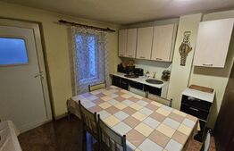 Casa cu 4 camere, 2 anexe, 831 mp teren, Bărăbanț