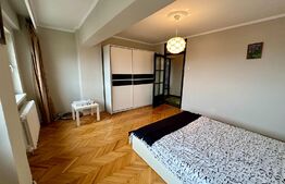 Apartament 3 camere 87 mp, etaj intermediar, Central