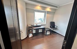 Apartament 3 camere 87 mp, etaj intermediar, Central