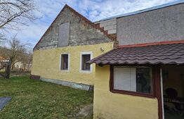 Casa individuala 4 camere, 105 mp, 2593 mp teren, comuna Vintu de Jos