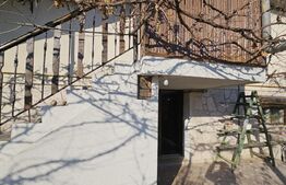 Casă cu 3 dormitoare, 448 mp teren, garaj, pivniță, foisor, toate utilitatile, zona Aiud