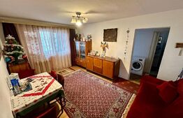 Apartament 4 camere, 60 mp, Aiud,  Micro