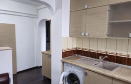 Apartament 2 camere, 55 mp, decomandat, boxa, zona Cetate