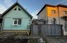 Casă individuală, 3 camere, teren 2357 mp, zona Vințu de Jos