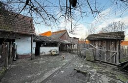 Casă individuală, 3 camere, teren 2357 mp, zona Vințu de Jos