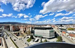 Apartament 3 camere, decomandat, 2 bai, 89mp, scara interioara, boxa, zona Ultracentrala