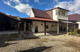 Casa 220 mp utili 4 dormitoare living cu bucatarie open-space teren total 760 mp in Aiud