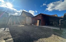 Casa 220 mp utili 4 dormitoare living cu bucatarie open-space teren total 760 mp in Aiud