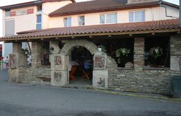 Hotel 16 camere cu toate utilitatile DN1 zona Sibot