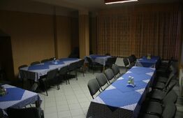 Hotel 16 camere cu toate utilitatile DN1 zona Sibot