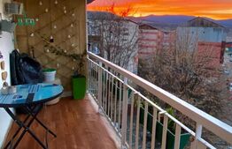 Garsoniera, 32mp, Balcon, zona - Cetate 