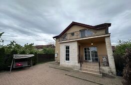 Casă individuală 3 camere, 120 mp utili + 220 teren,zona Centru - Mărășești Alba Iulia