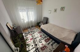 Apartament 3 camere, 79 mp, zona Mercur