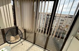 Apartament 3 camere, 79 mp, zona Mercur