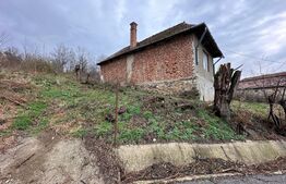 Teren intravilan, 3300 mp, zona Stremt